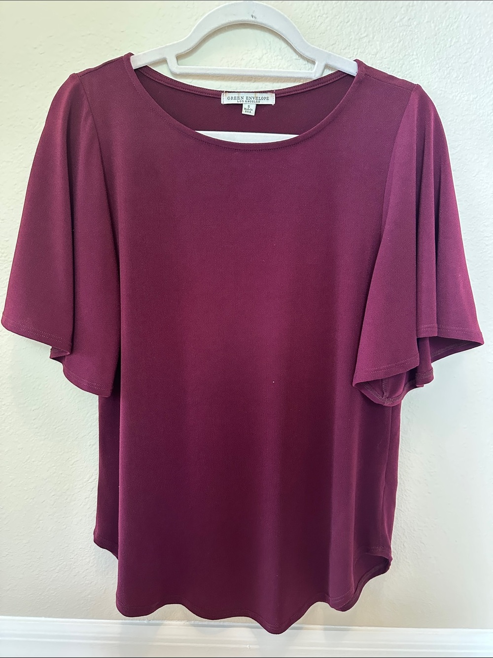 Green Envelope Women's Wine Burgundy Short Sleeve Blouse